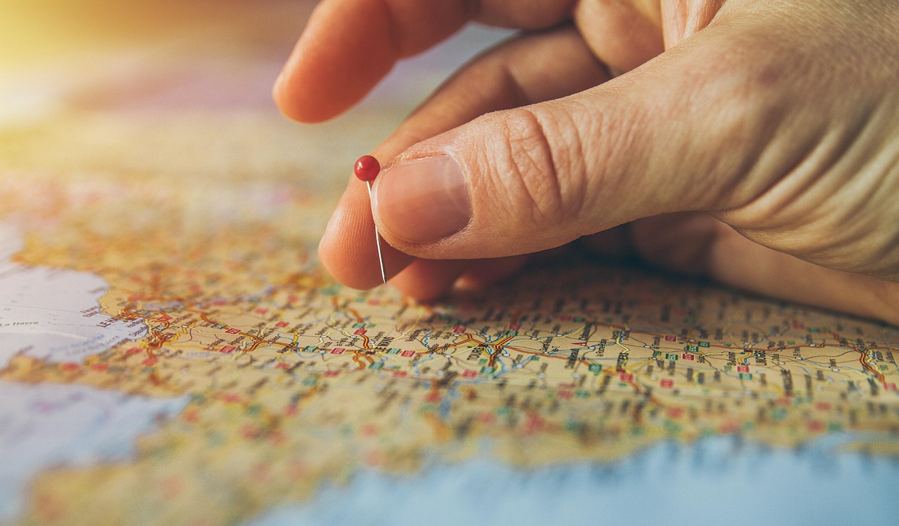 Location assessment study for the expansion of a co-working company