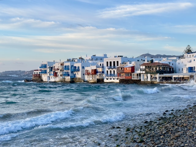 Investment analysis and advisory for hotels in Athens and Mykonos
