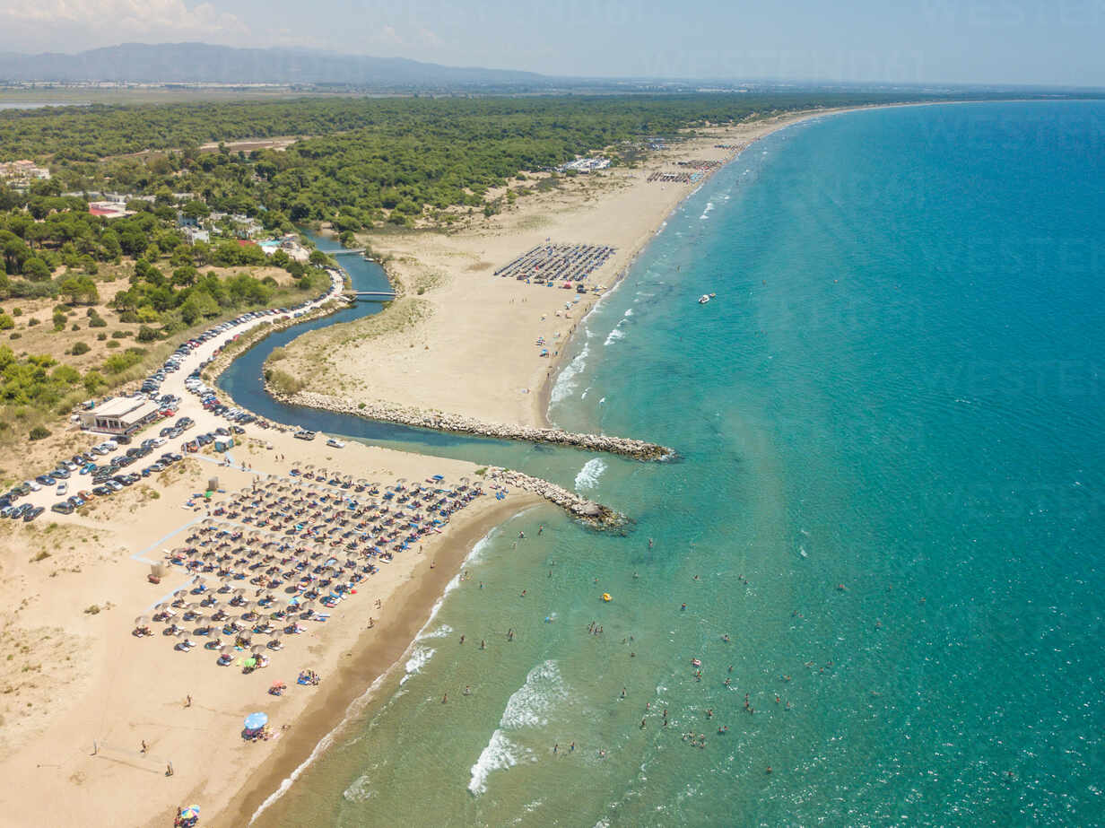 Tour operator contract reviews for a resort hotel in Achaia